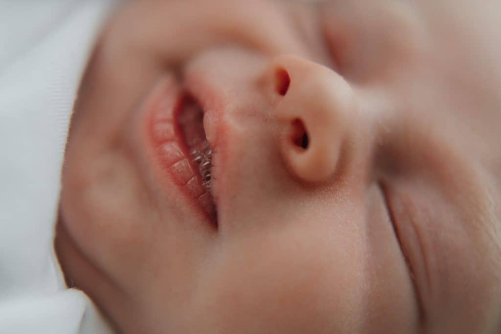 newborn details photo